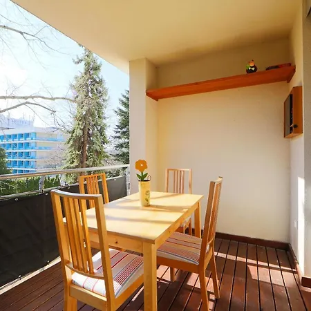 The Bluedeck Wellness Apart Otel Balatonfüred